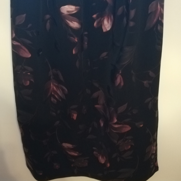 Black Floral Maxi Dress - Picture 5 of 7